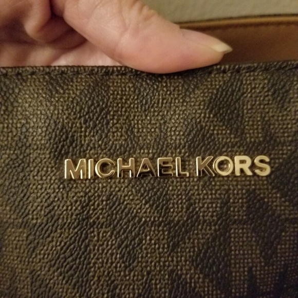 Michael Kors Morgan Tote - Picture 2 of 4